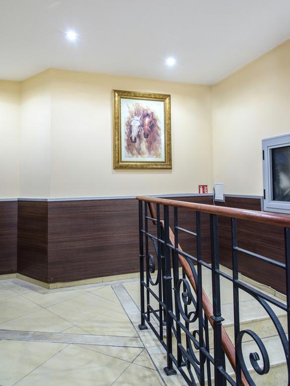 Art Hotel Varna ภายนอก รูปภาพ