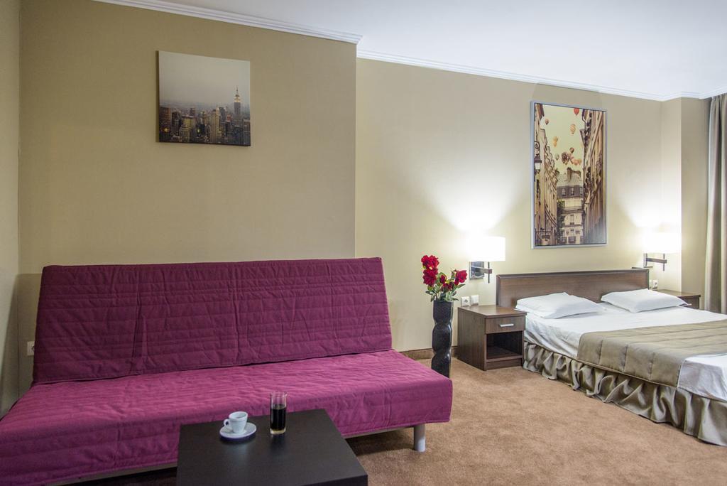 Art Hotel Varna ภายนอก รูปภาพ