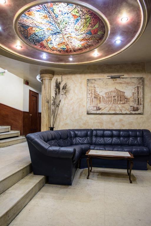 Art Hotel Varna ภายนอก รูปภาพ